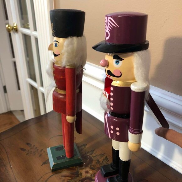 Enesco 13.5” toy soldier nutcracker(s) - set of 2 - Picture 10 of 10